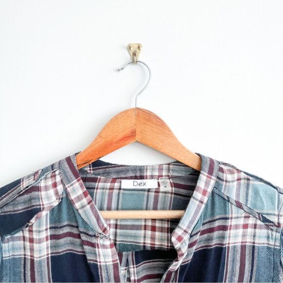 Dex Shirt Plaid Top Teal Black Burgundy Button Up Curved Bottom Women's M Rayon - Picture 4 of 9